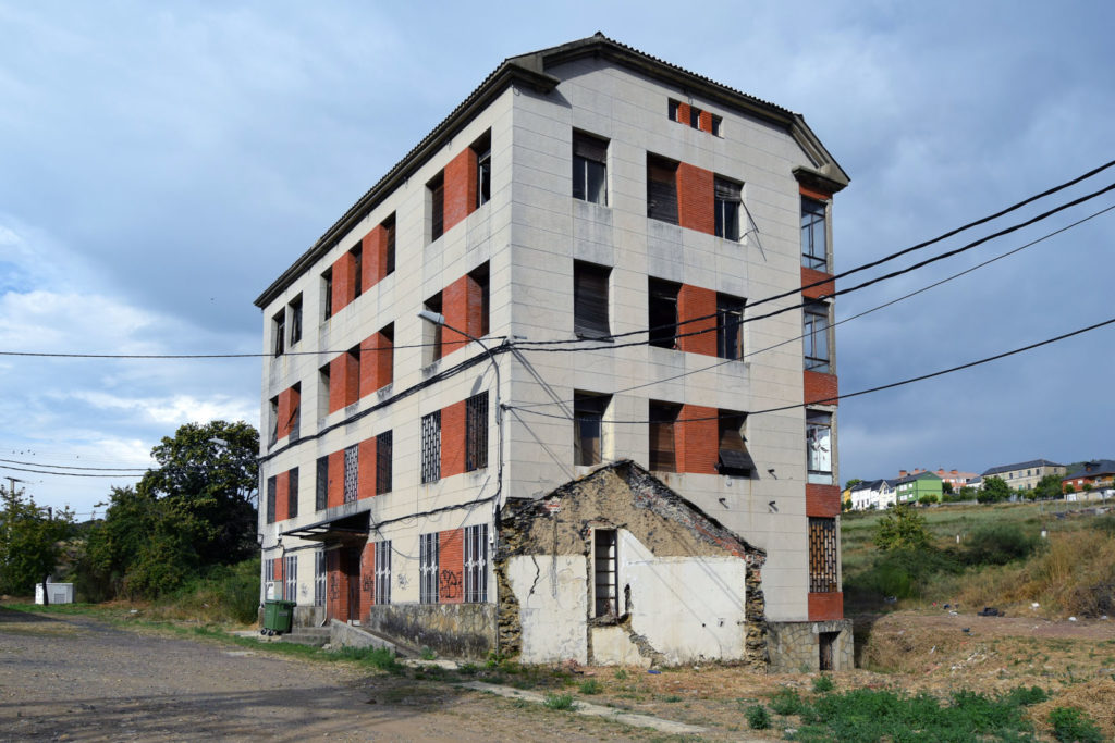 Oficinas de las instalaciones cerradas del Pozo Viejo de Fabero. León 2018