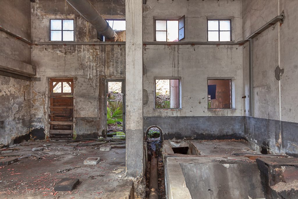 Instalaciones abandonadas del Pozo Pumarabule. Carbayín. Siero 2020.