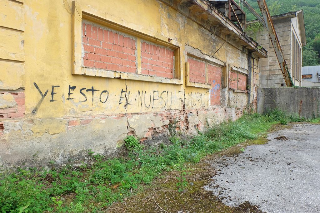Instalaciones abandonadas del Pozo San José. Olloniego. Oviedo. Asturias. 2018