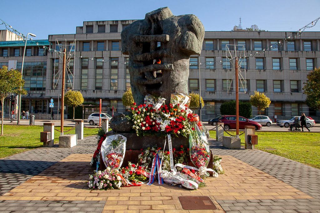 Monumento a los mineros de todo el mundo muertos en accidente de trabajo. Mieres. Asturias 2020