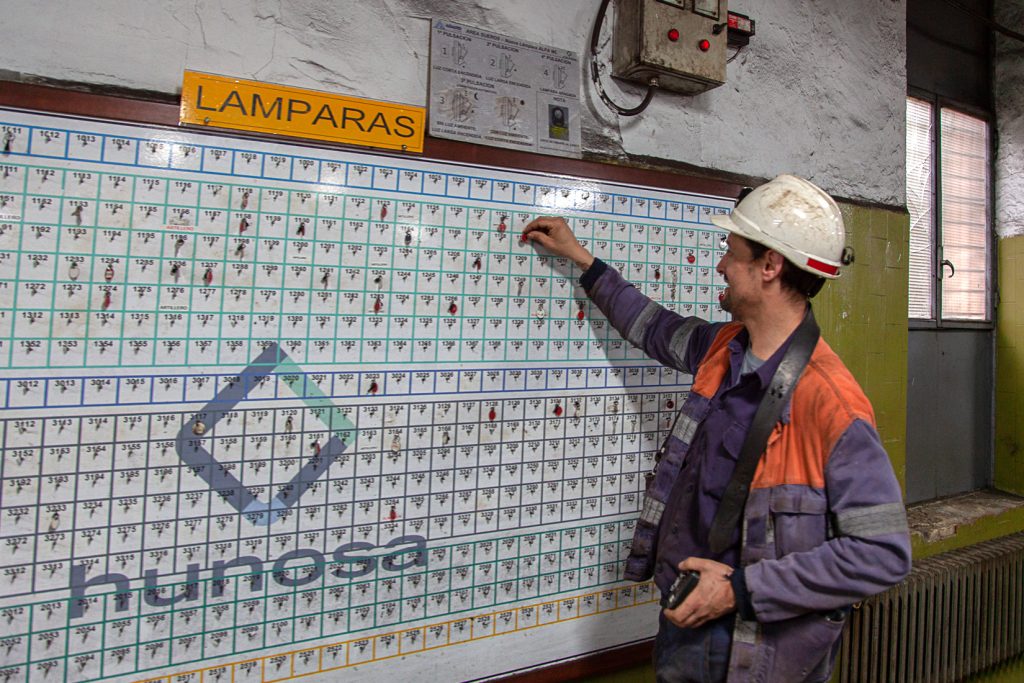 Interior del Pozo Nicolasa. Mieres. Asturias 2020