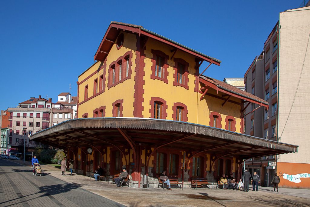 Antigua Estación de El Vasco. Mieres. Asturias 2020