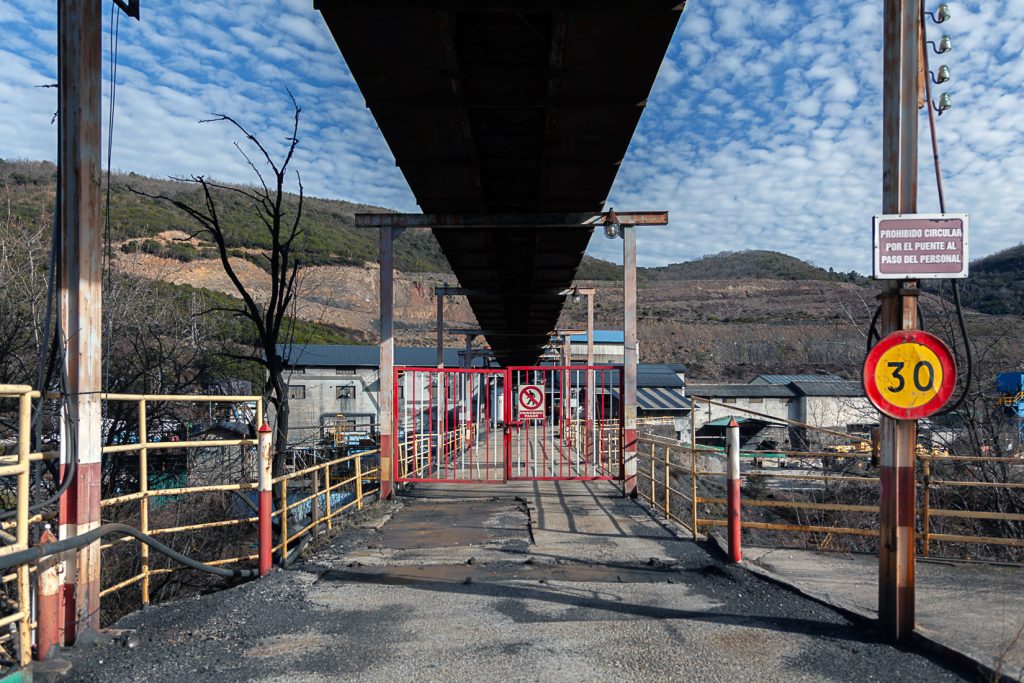 Instalaciones cerradas del lavadero de carbón de Alinos. UMINSA. Toreno. León 2020
