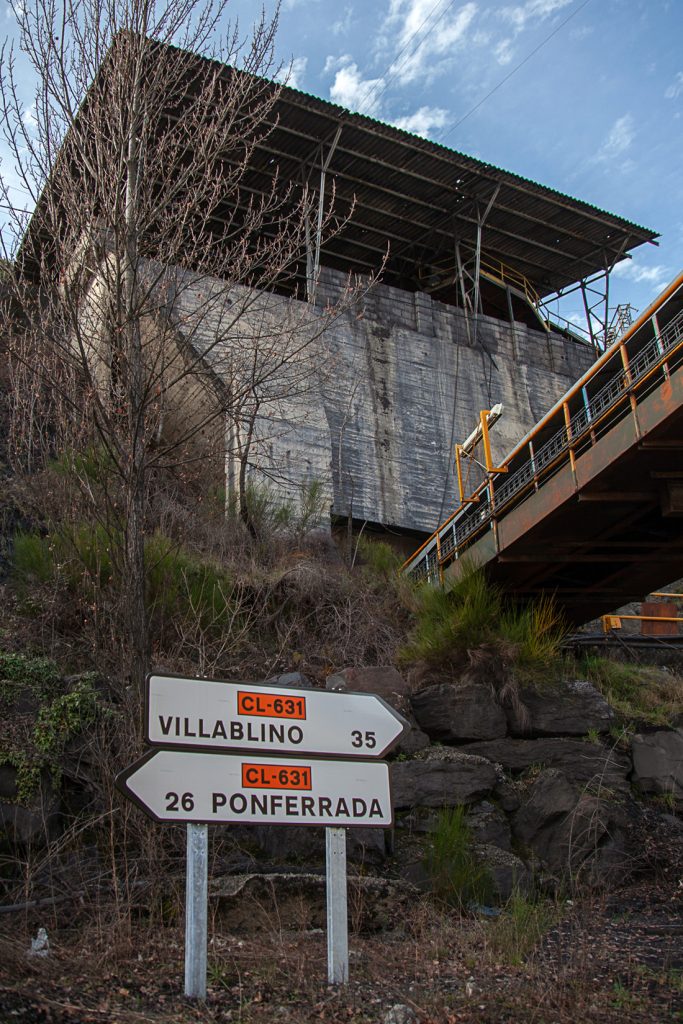 Instalaciones cerradas del lavadero de carbón de Alinos. UMINSA. Toreno. León 2020