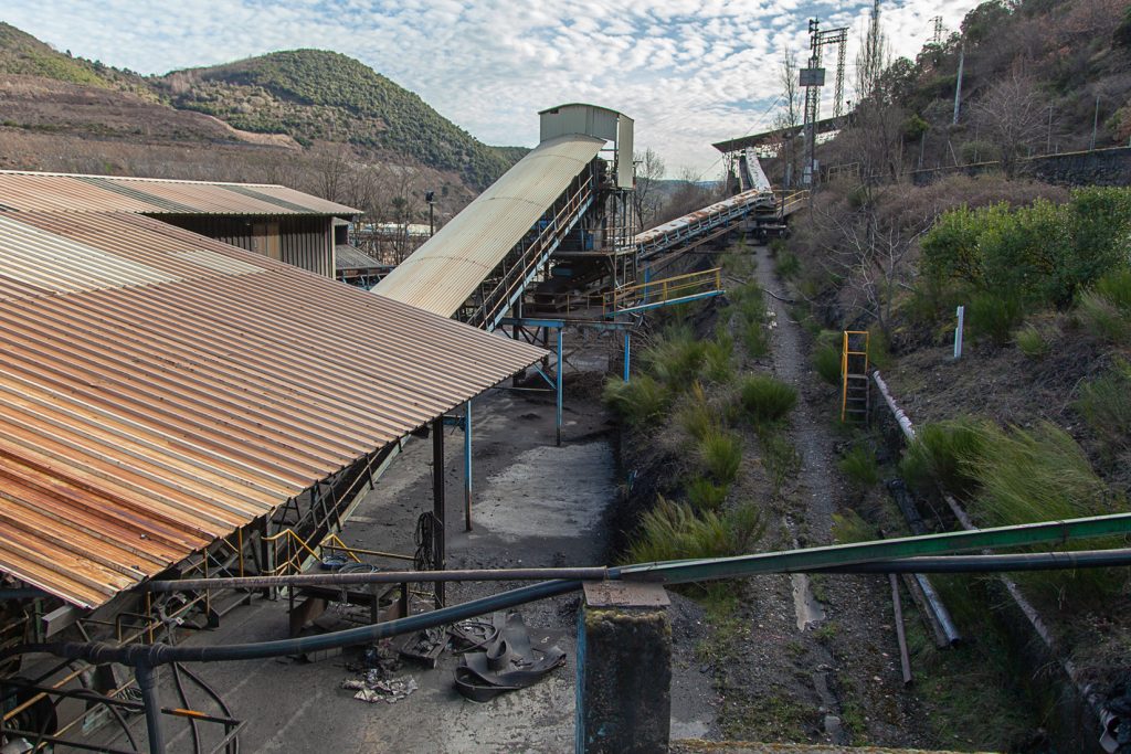 Instalaciones cerradas del lavadero de carbón de Alinos. UMINSA. Toreno. León 2020