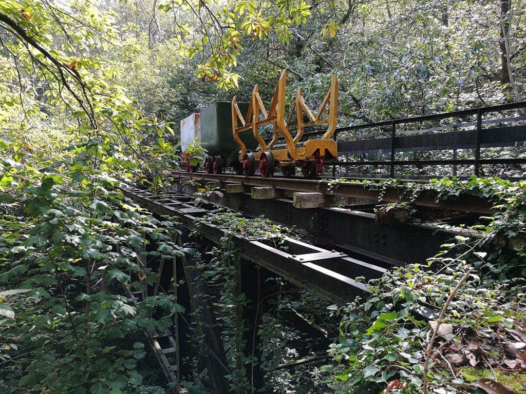 Puente de Arnizo, perteneciente al ferrocarril de Minas de Urbiés. Valle de Turón. Mieres. Asturias. 2017
