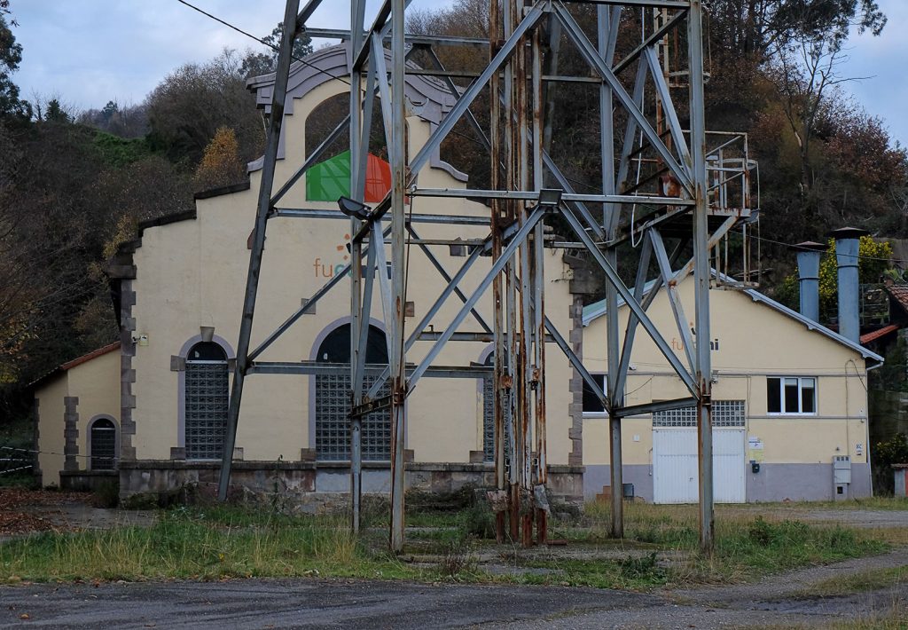 Embarque y casa de máquinas del Pozo Sorriego. El Entrego. San Martín del Rey Aurelio. Asturias. 2019