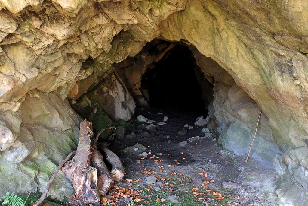 Bocamina del sexto piso de las Minas de Urbiés. Valle de Turón. Mieres. Asturias. 2020