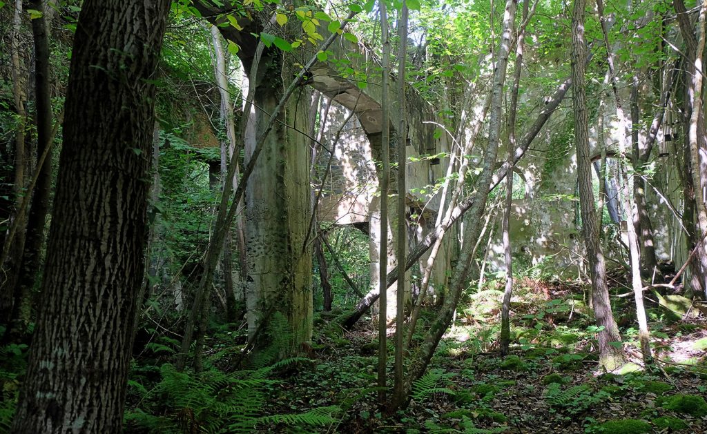 Instalaciones del segundo piso de las Minas de Urbiés. Valle de Turón. Mieres. Asturias. 2017