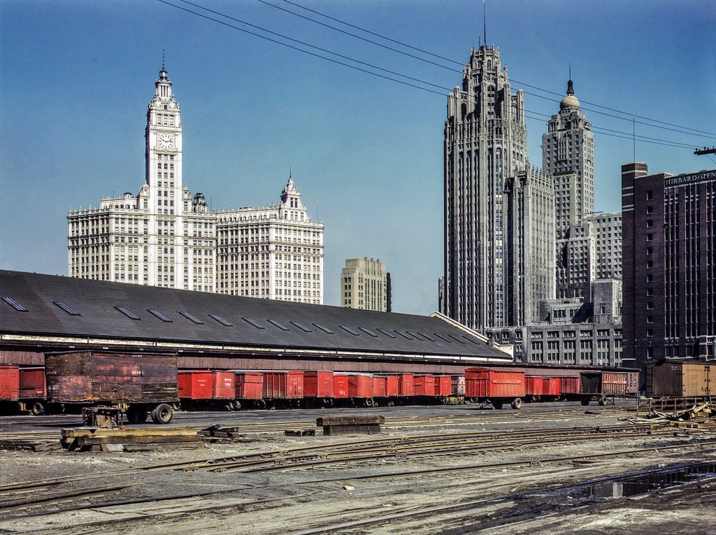 Terminal de carga ferroviaria. en la estacion central de South Water Street. Chicago. EEUU. 1943