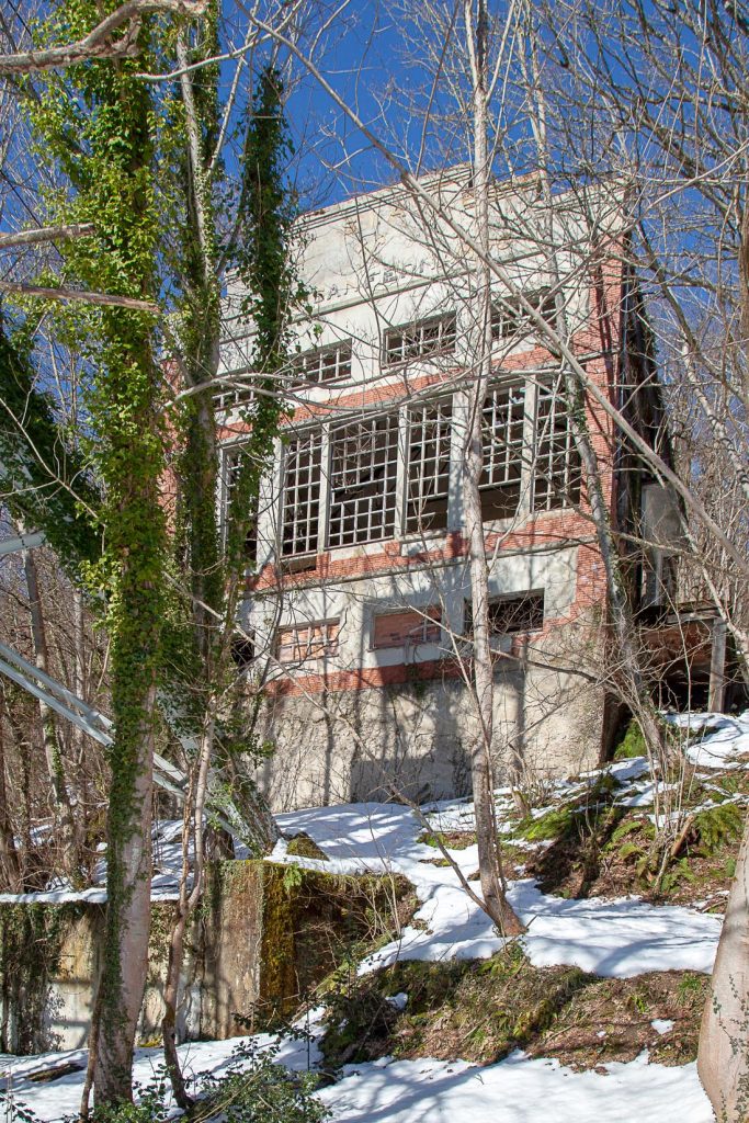 Instalaciones abandonadas del Pozo San Fernando. Orilles. Aller. Asturias 2021