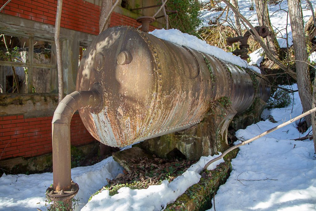Instalaciones abandonadas del Pozo San Fernando. Orilles. Aller. Asturias 2021