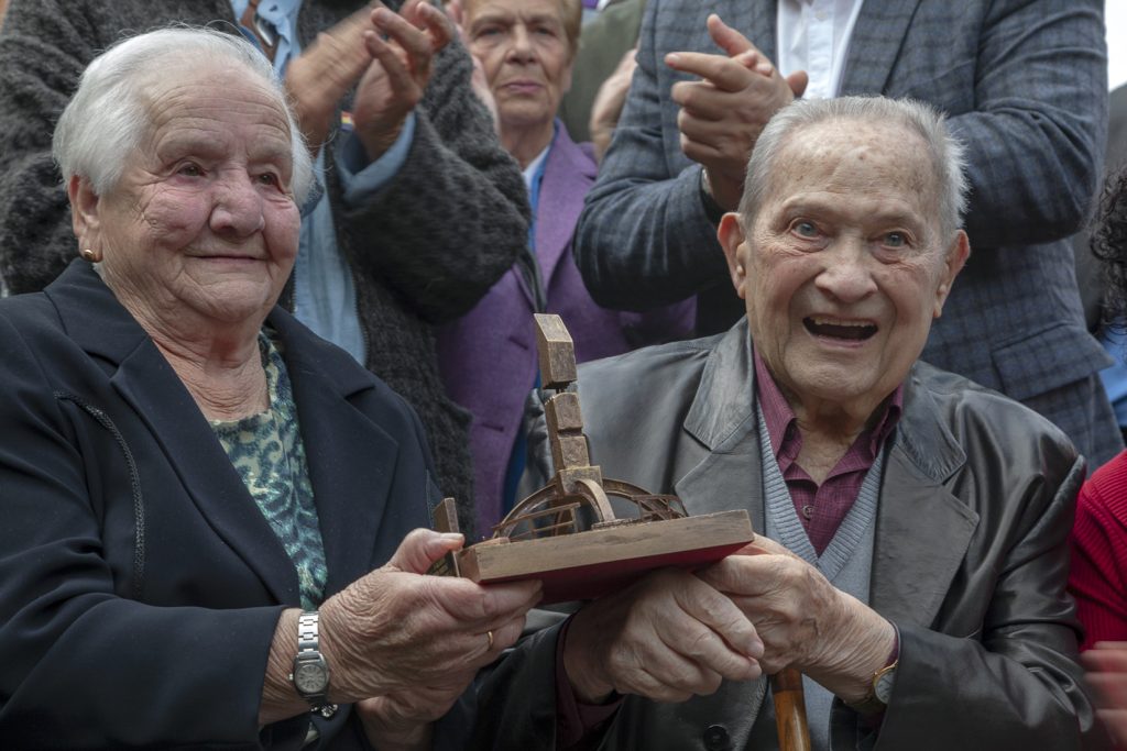 Premio Pozo Fortuna. Grupo de familiares de la Fosa Común de Tiraña. Turon. Mieres. Asturias 2018