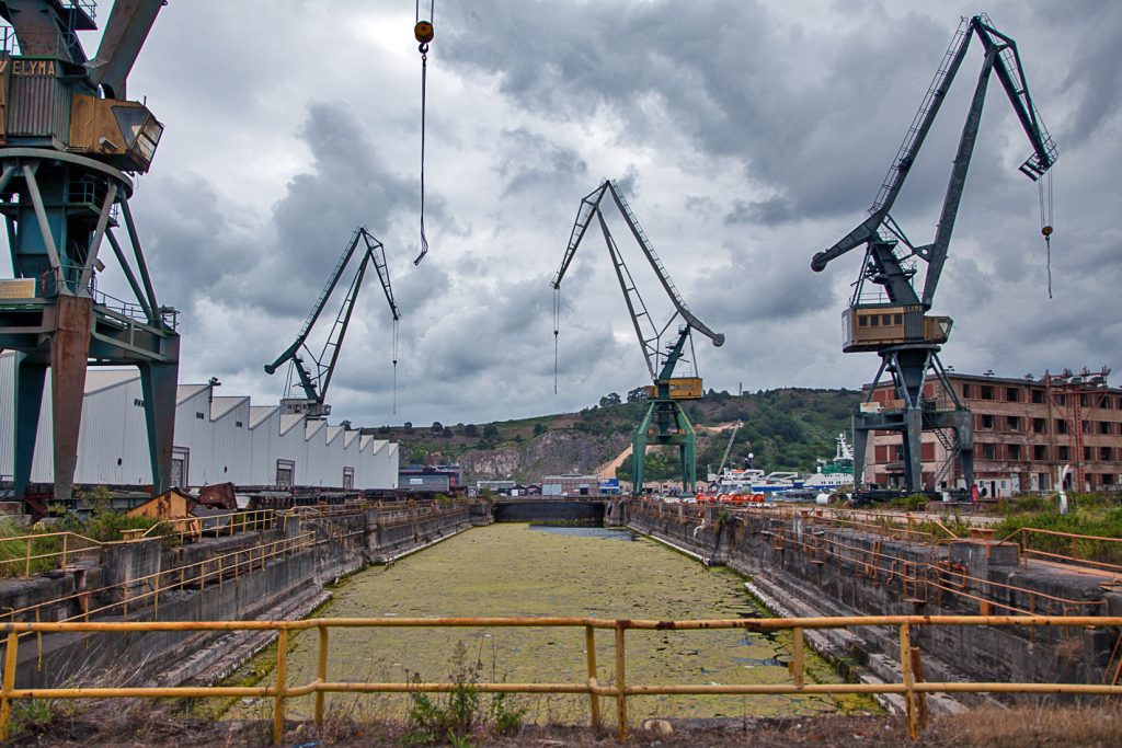 Factoría industrial de Construcciones Navales del Norte. La Naval. Sestao. Bizkaia 2019