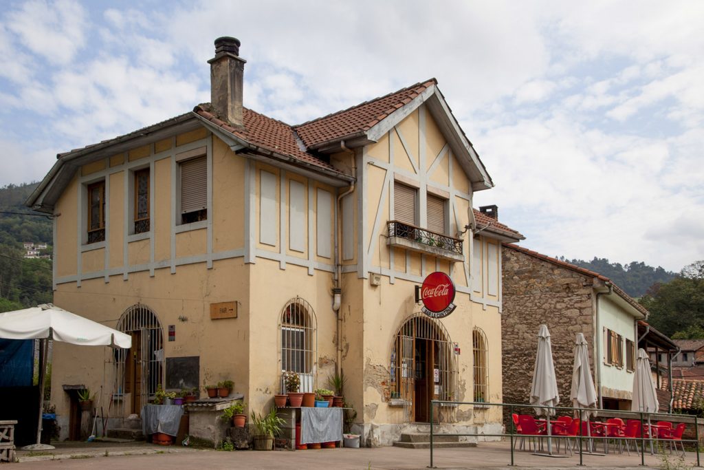 Estación de tren de Ablaña. Mieres. Asturias 2018