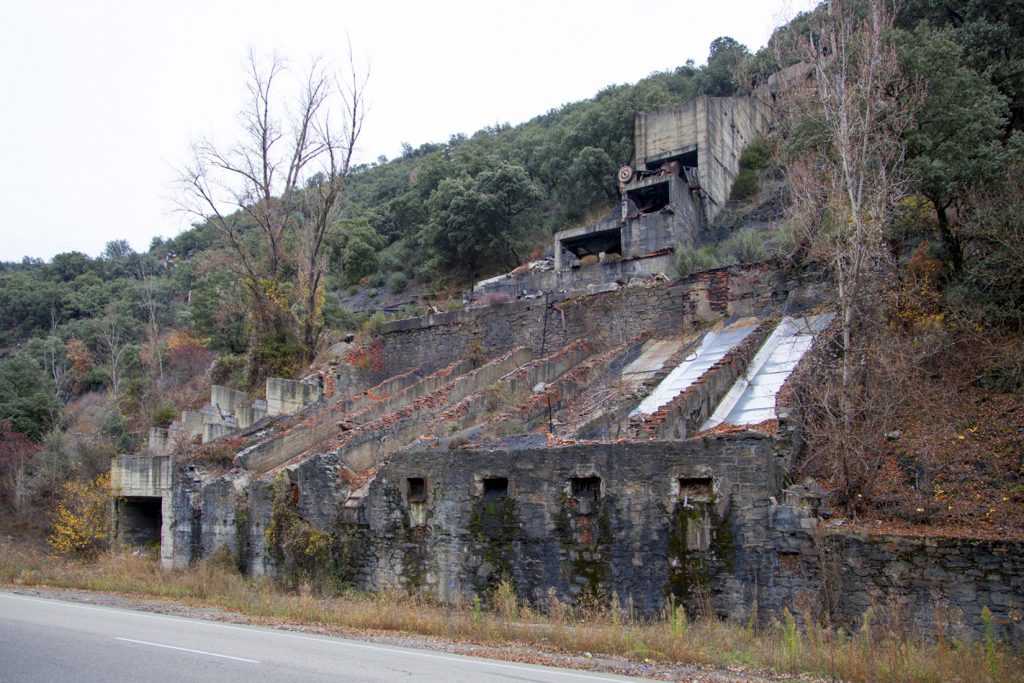 Antiguos cargaderos de carbón. Ventas de Albares. Torre del Bierzo. León 2018