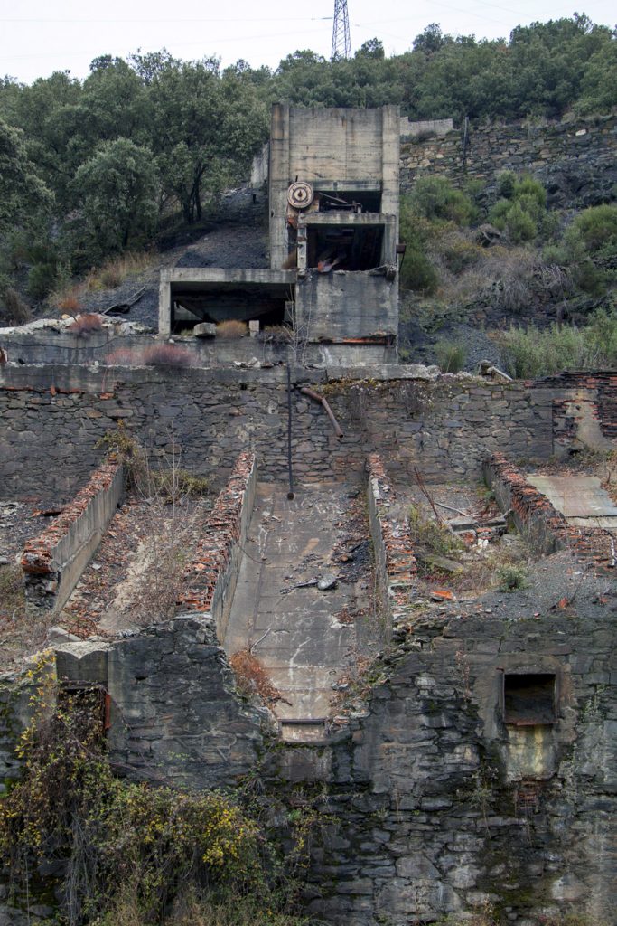 Antiguos cargaderos de carbón. Ventas de Albares. Torre del Bierzo. León 2018