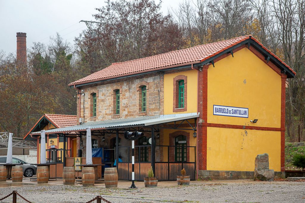 Antigua estación de Barruelo de Santullán. Palencia 2019
