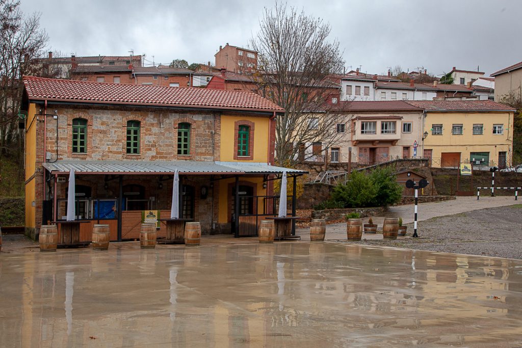 Antigua estación de Barruelo de Santullán. Palencia 2019