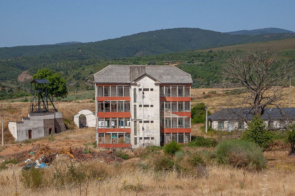 Vista exterior del Pozo Viejo. Fabero. León 2020
