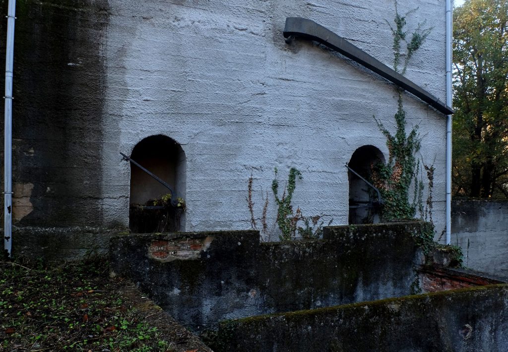 Detalle lateral del lavadero de la Mina del Xagarín. Quirós. Asturias. 2021