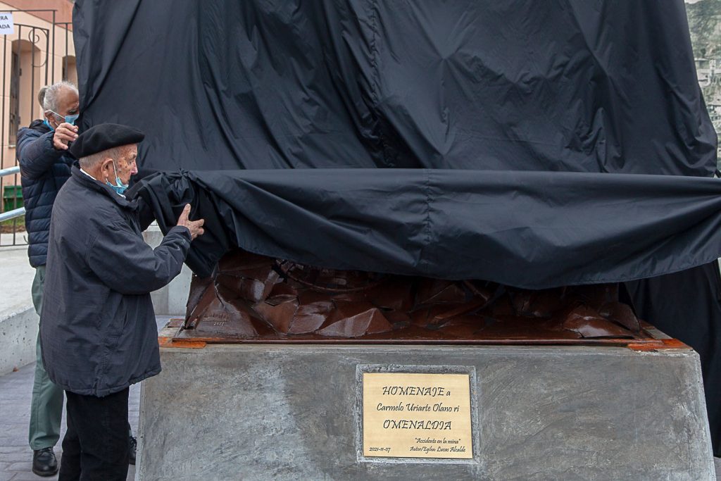 Homenaje a Carmelo Uriarte Olano, fundador del museo de la Mineria del Pais Vasco. Gallarta. Vizcaya 2021