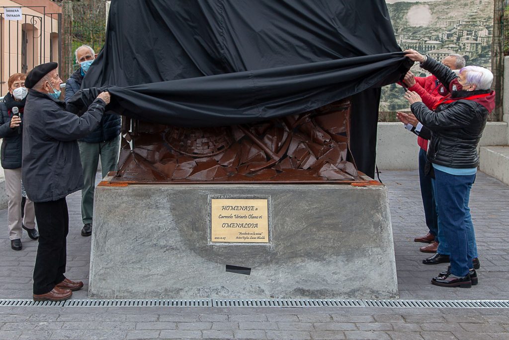 Homenaje a Carmelo Uriarte Olano, fundador del museo de la Mineria del Pais Vasco. Gallarta. Vizcaya 2021