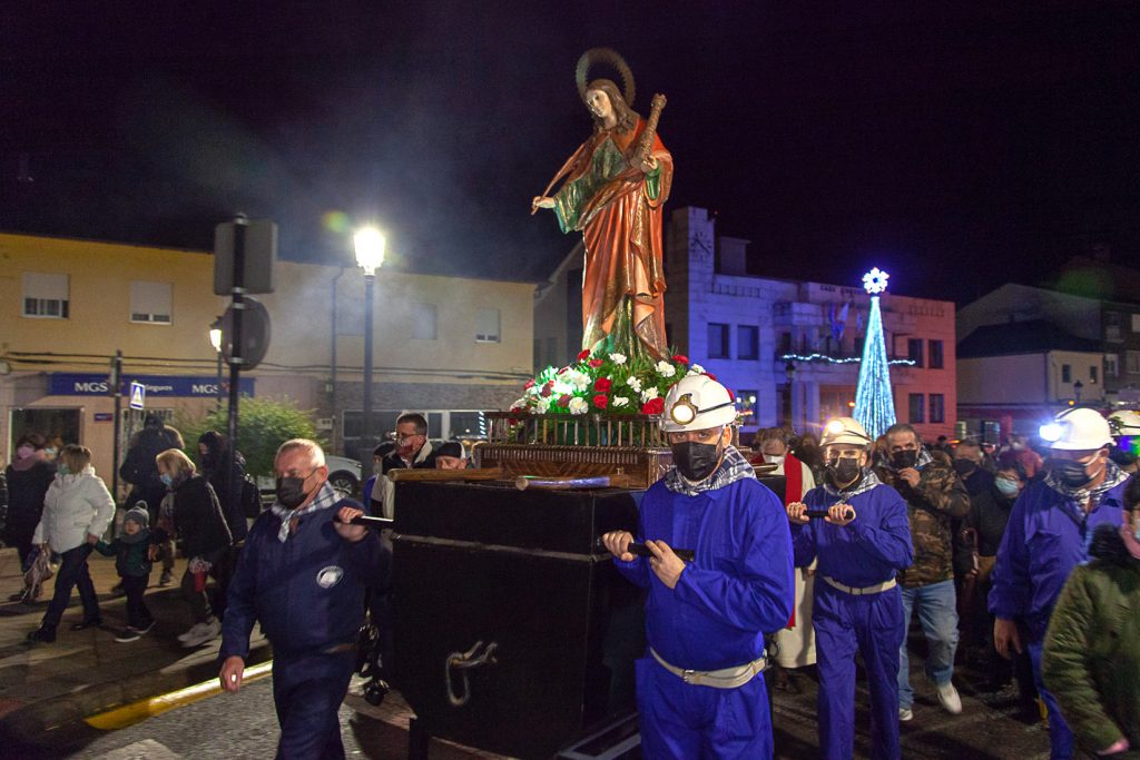Procesión Minera el día de Santa Barbara. Fabero. León 2021