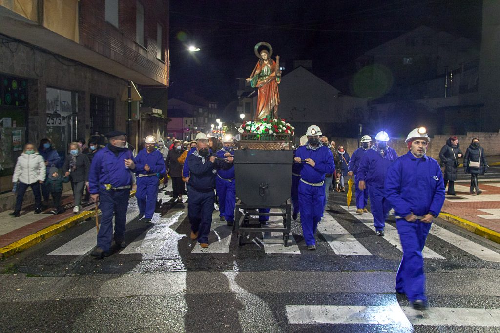 Procesión Minera el día de Santa Barbara. Fabero. León 2021