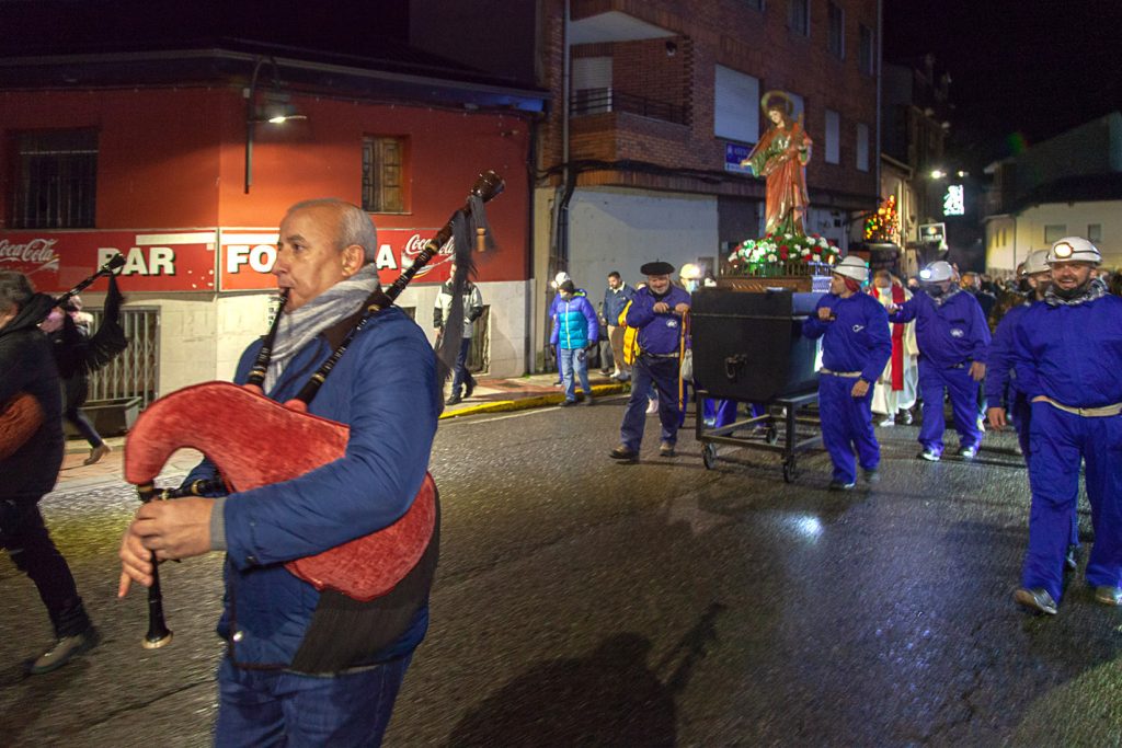 Procesión Minera el día de Santa Barbara. Fabero. León 2021