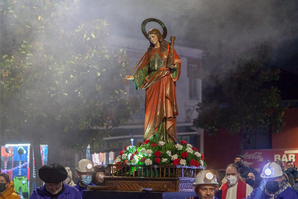Procesión Minera el día de Santa Barbara. Fabero. León 2021