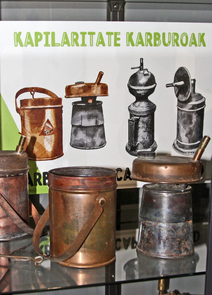 Exposición Temporal en el Museo de la Minería del País Vasco. El Carburo. Luz en la Mina, de la colección de Fernando Cuevas. 2021