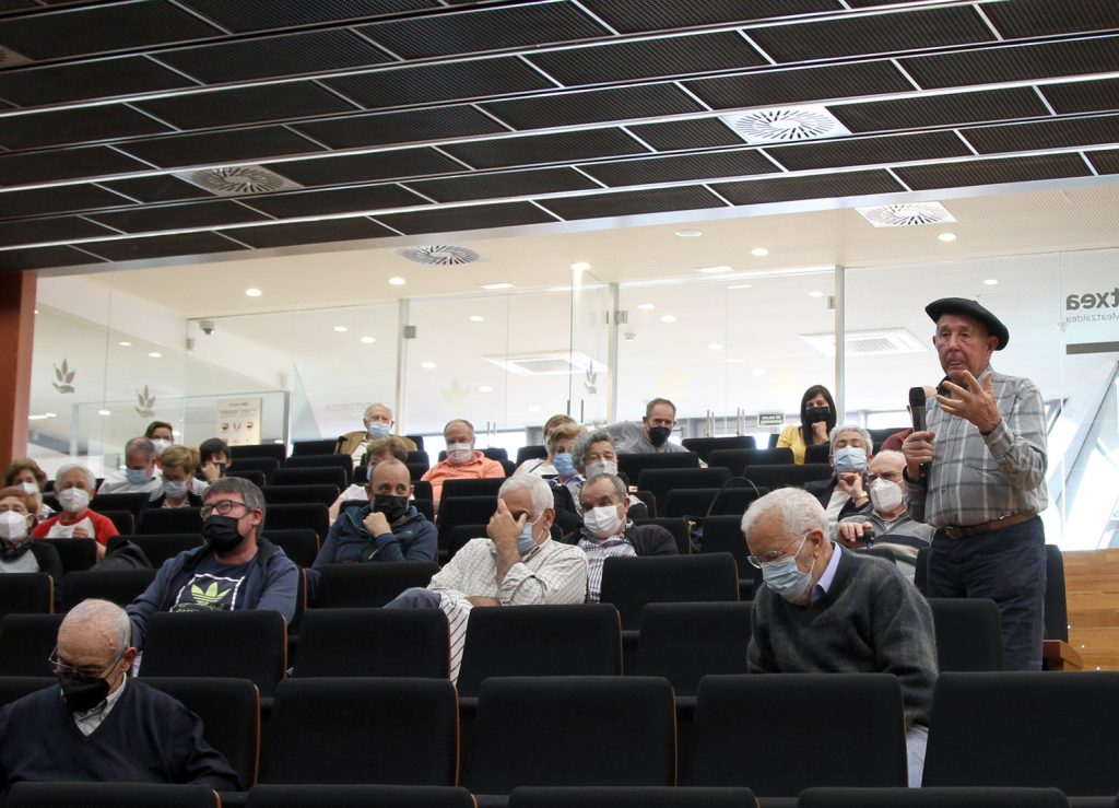 Exposición Temporal en el Museo de la Minería del País Vasco. El Carburo. Luz en la Mina, de la colección de Fernando Cuevas. 2021