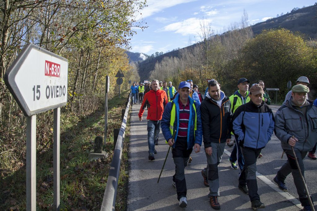 Marcha a pie de mineros de Castilla y León andando a Oviedo en defensa de una transición justa. Mieres. Asturias 2018