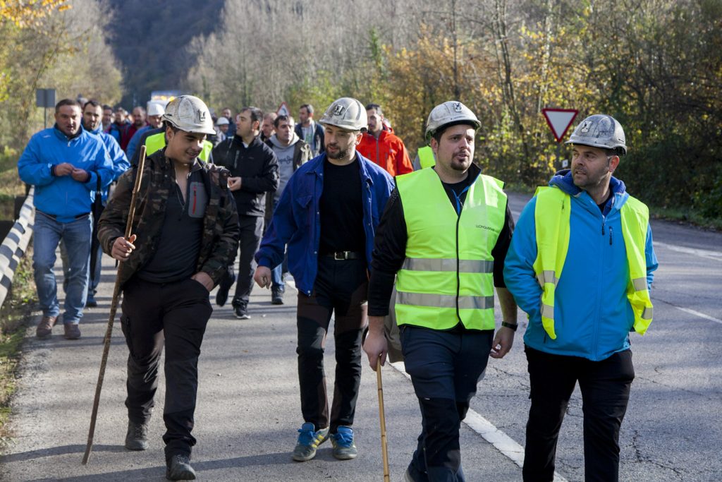 Marcha a pie de mineros de Castilla y León andando a Oviedo en defensa de una transición justa. Mieres. Asturias 2018