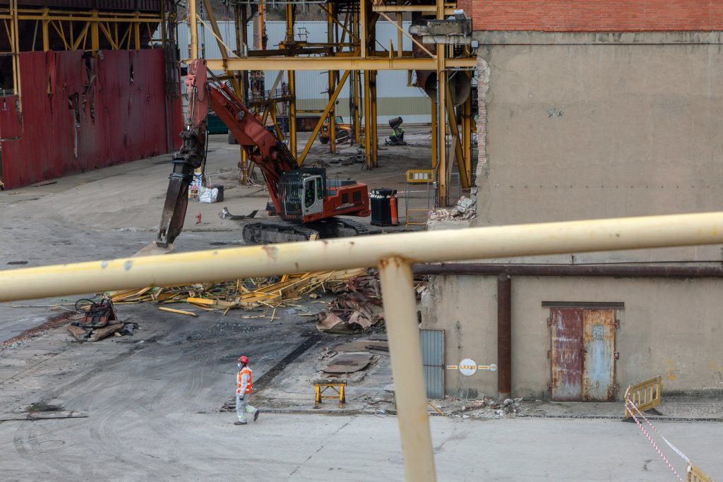 Desmantelamiento de la Central Térmica de Velilla del Río Carrión. Palencia 2021
