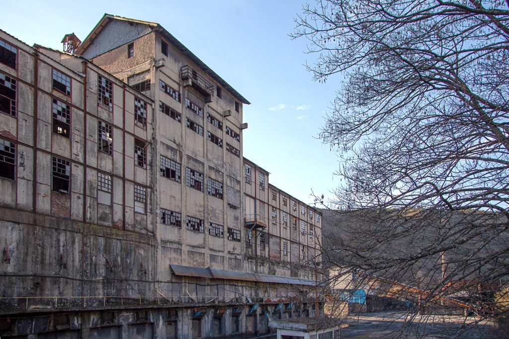 Instalaciones abandonadas del lavadero de La Recuelga, de Antracitas de Fabero. Santa Cruz del Sil. Páramo del Sil. León 2018