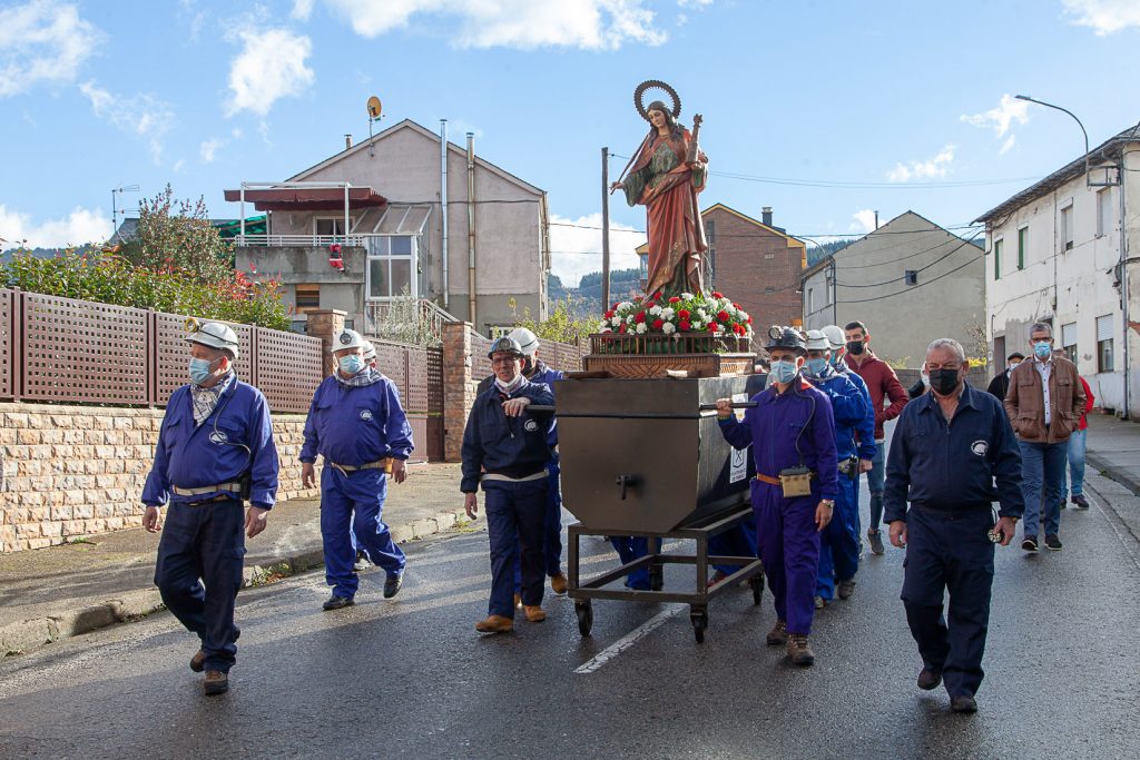 Procesión Minera el día de Santa Barbara. Fabero. León 2021