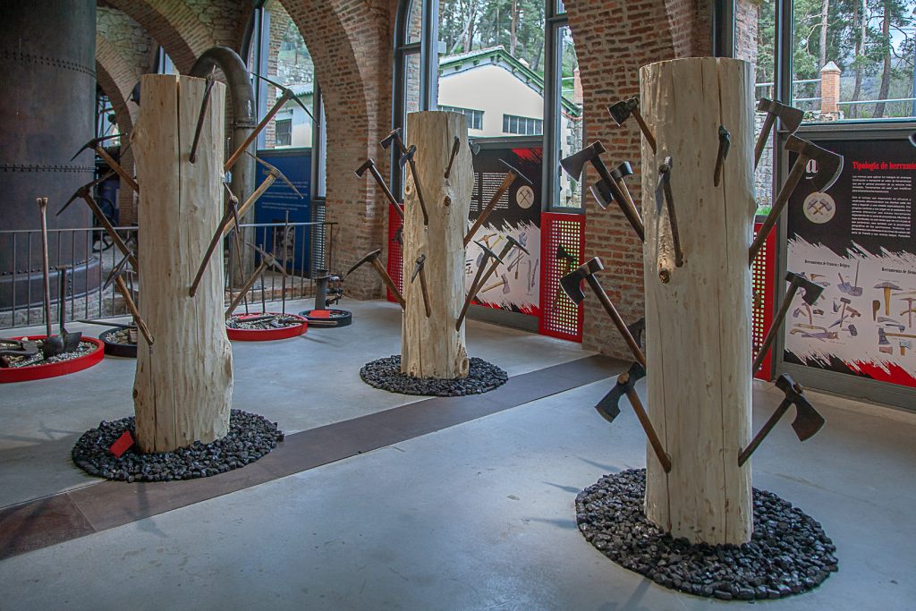 Exposición de Herramientas mineras. A sangre. Museo de la Siderurgia y la Minería de Castilla y León. Sabero 2021
