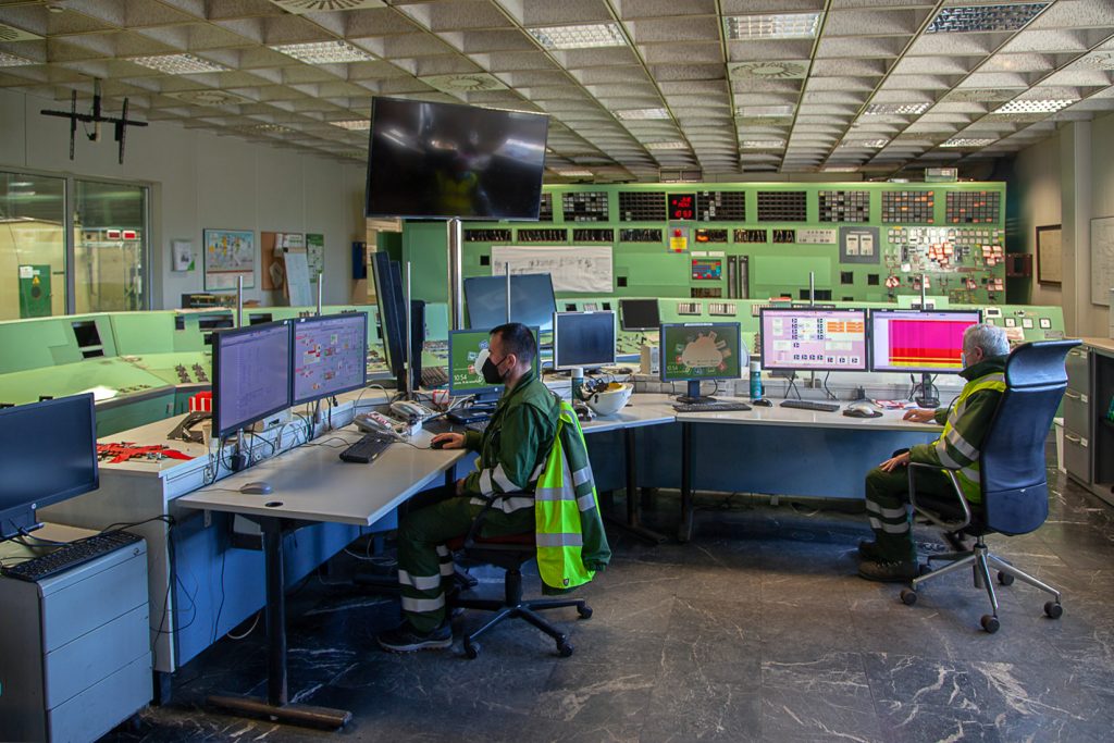 Antigua sala de control de la Central Térmica de Lada. Iberdrola. Langreo. Asturias 2021