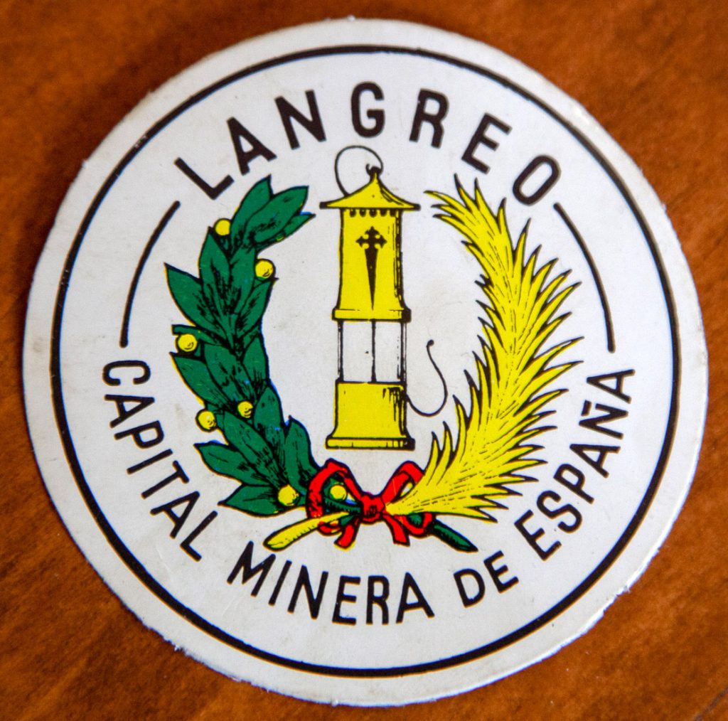 Pegatina Langreo, capital minera de España. Años 80