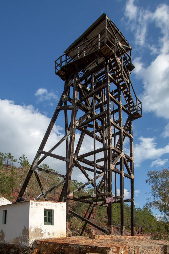 Castillete de la antigua Mina Peña del Hierro. Parque minero de Riotinto. Nerva. Huelva 2022