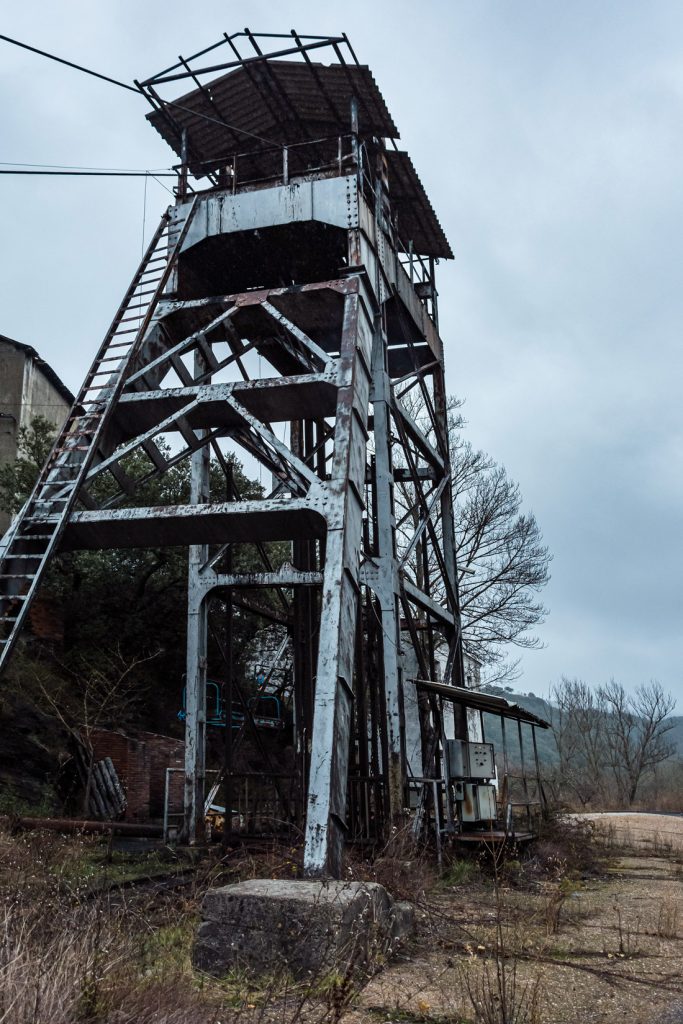 Castillete de las instalaciones de Uminsa. Torre del Bierzo. León 2021