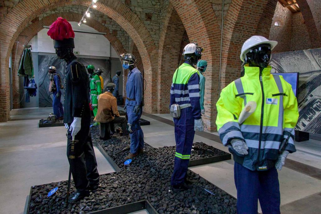Segunda piel. Ropa de trabajo, equipos y elementos de protección en la mina. Museo de la Siderurgia y la Minería de Castilla y León. 2022