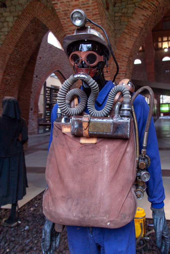 Segunda piel. Ropa de trabajo, equipos y elementos de protección en la mina. Museo de la Siderurgia y la Minería de Castilla y León. 2022
