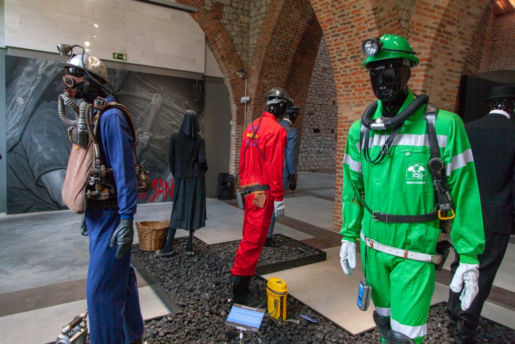 Segunda piel. Ropa de trabajo, equipos y elementos de protección en la mina. Museo de la Siderurgia y la Minería de Castilla y León. 2022