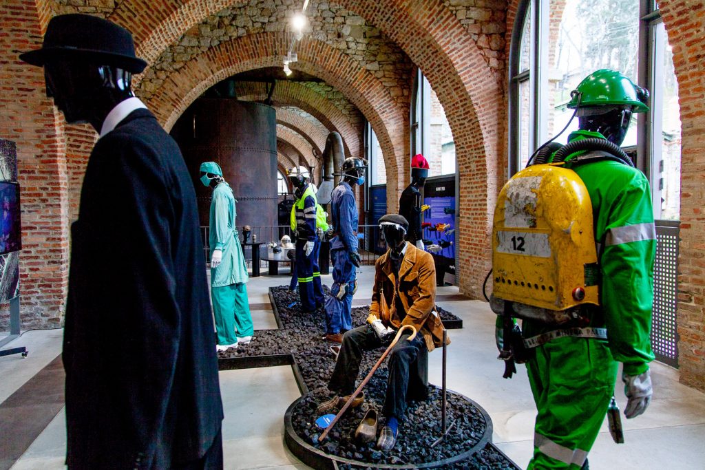 Segunda piel. Ropa de trabajo, equipos y elementos de protección en la mina. Museo de la Siderurgia y la Minería de Castilla y León. 2022