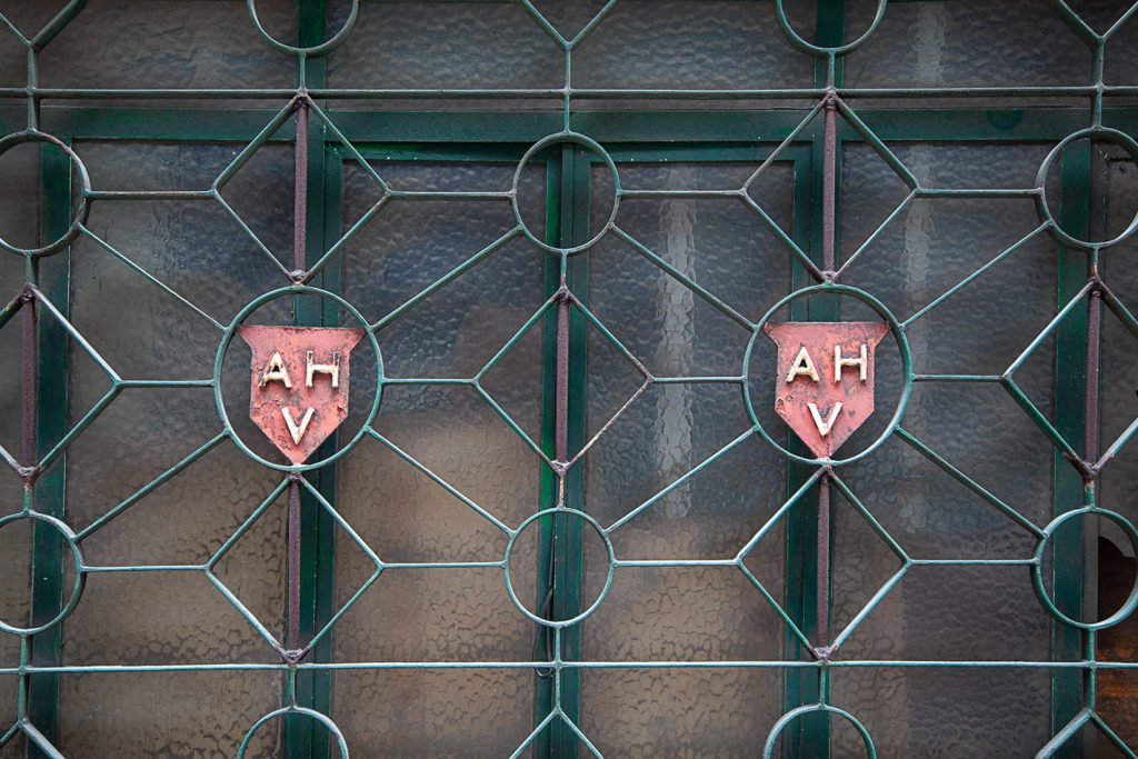 Antigua escuela de aprendices de los Altos Hornos de Vizcaya. Sestao 2019