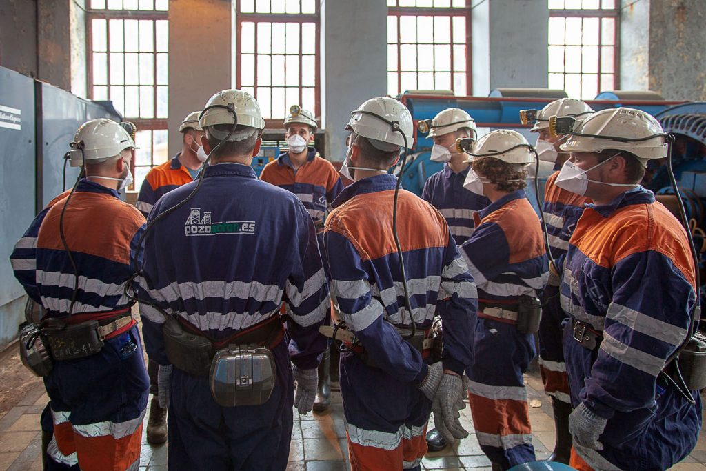 Visita Turística al Pozo Sotón. Minero por un día. S.M.R.A. Asturias 2021