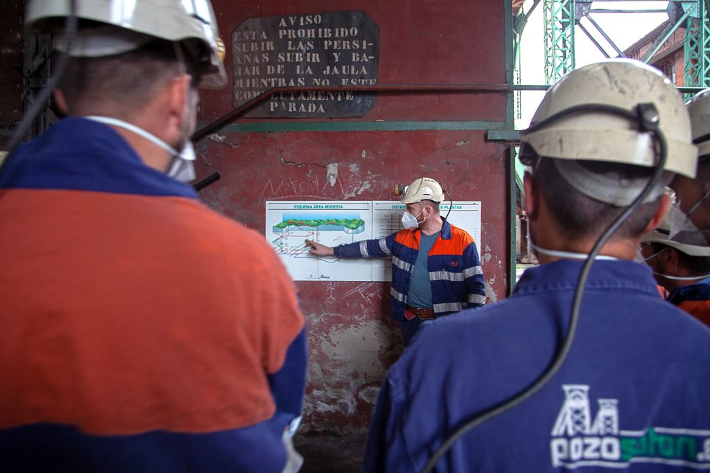 Visita Turística al Pozo Sotón. Minero por un día. S.M.R.A. Asturias 2021